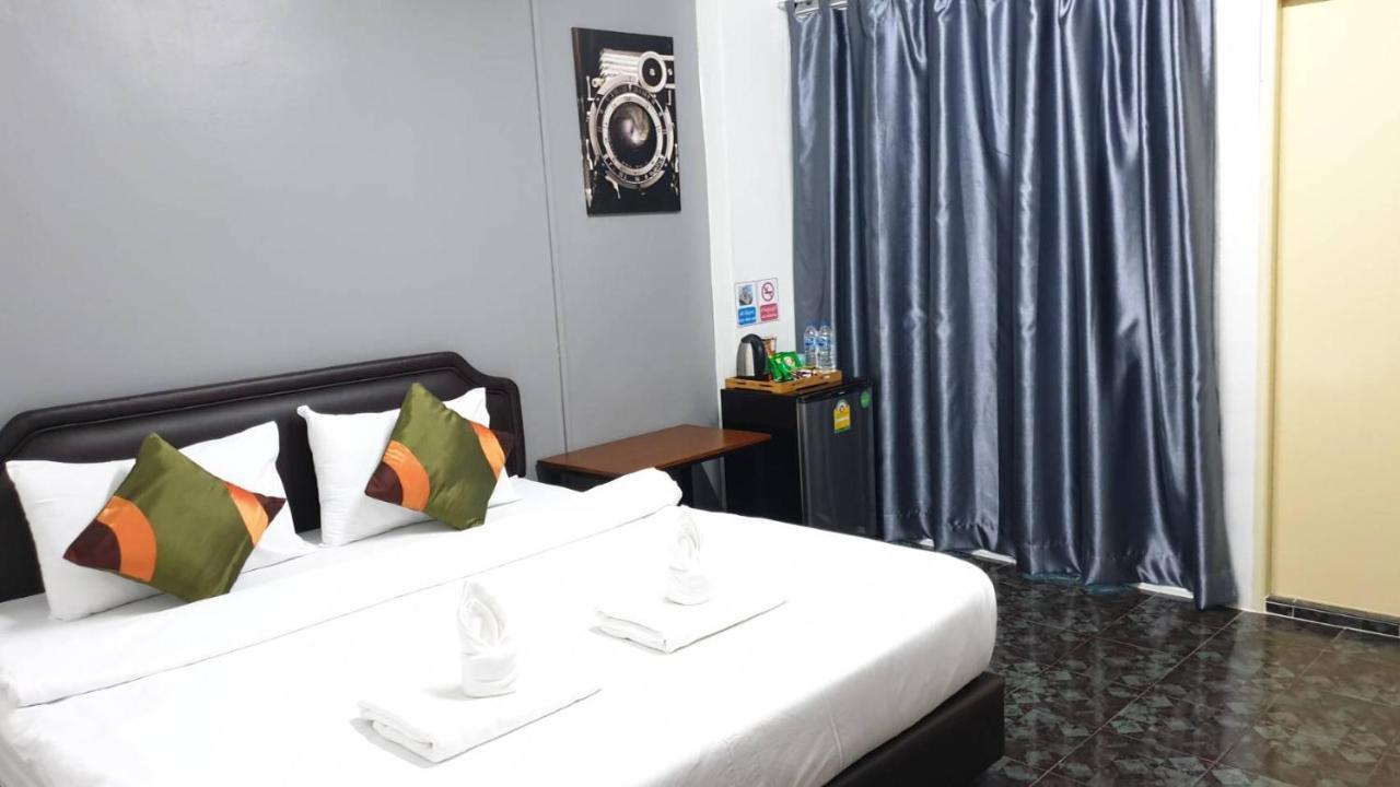 Ada Apartment - อาดา อพาร์ทเมนท์ Bangkok Zewnętrze zdjęcie