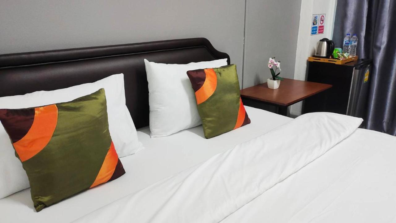 Ada Apartment - อาดา อพาร์ทเมนท์ Bangkok Zewnętrze zdjęcie